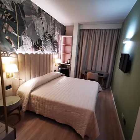 Balcony Ξενοδοχείο 3*