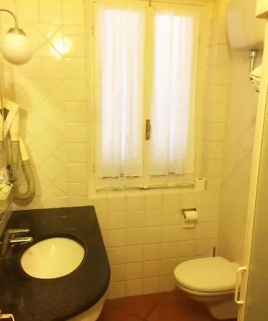 Ξενοδοχείο Balcony 3*