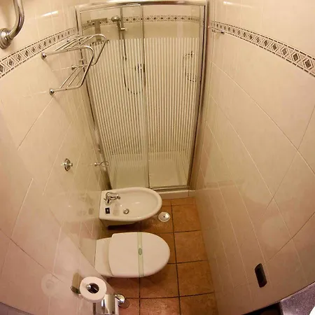 Ξενοδοχείο Balcony 3*