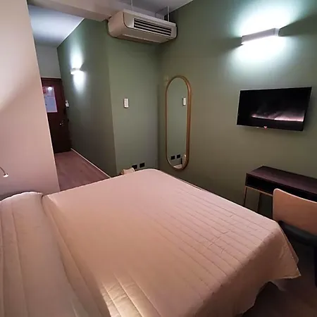 Balcony Ξενοδοχείο 3*