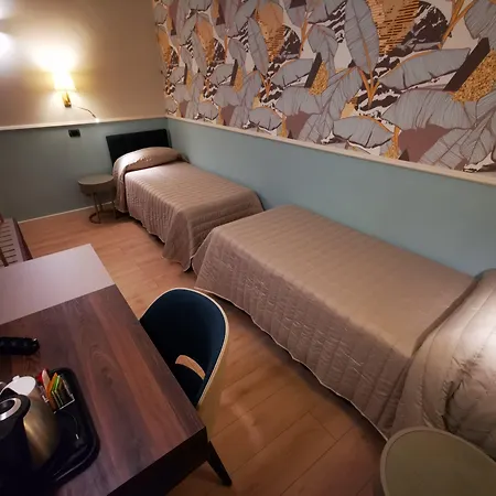 Balcony Hotel 3*
